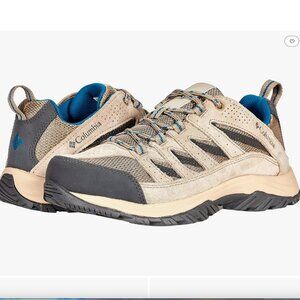 New in Box:  Columbia Crestwood Wide Pebble/Lagoon Size 6W